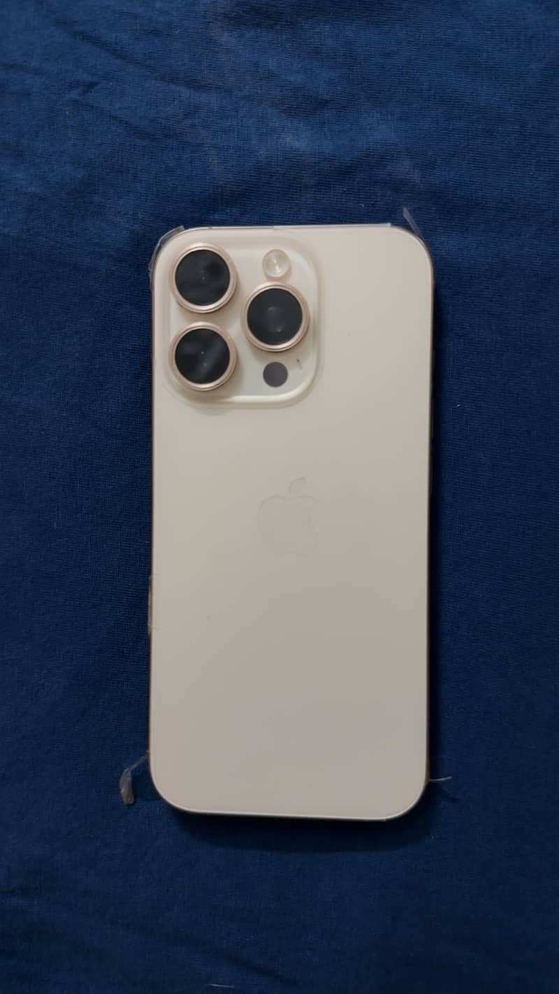 Apple iPhone 16 Pro 4
