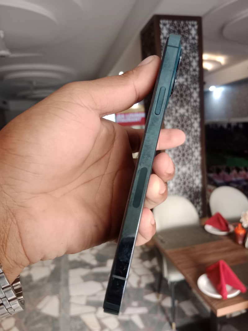 Apple iPhone 12 Pro Max 9