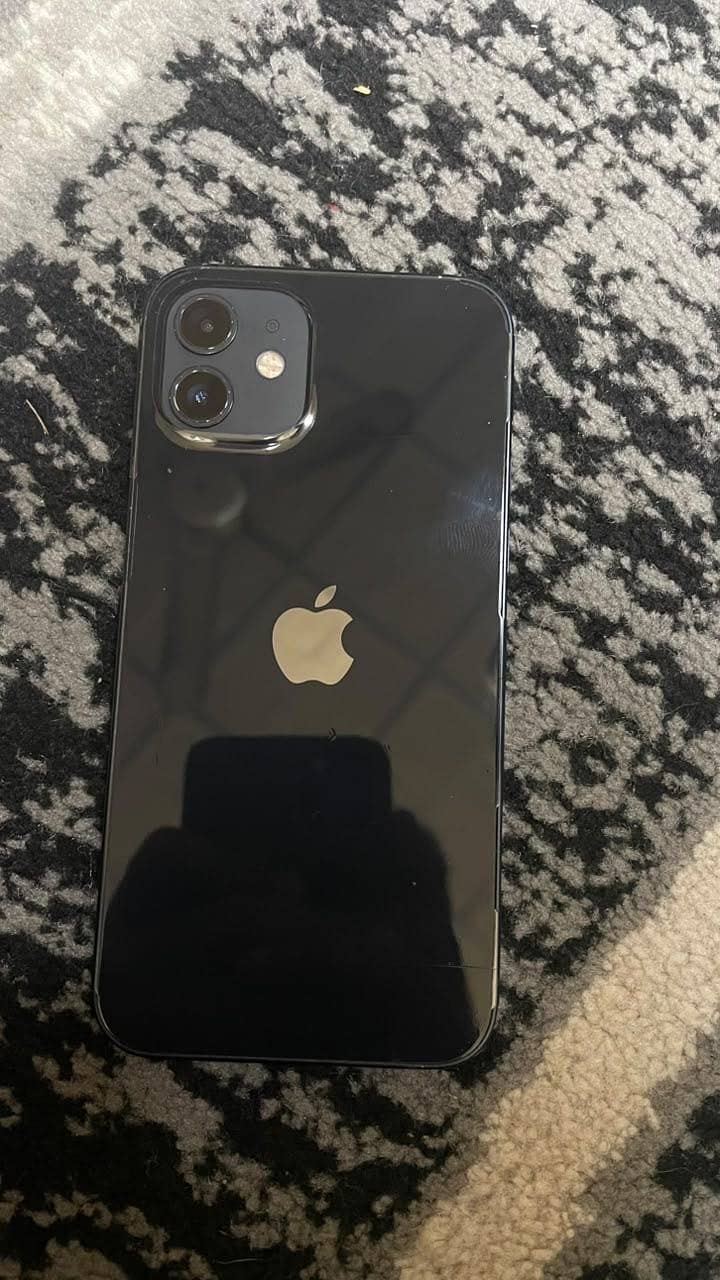 Apple iPhone 12 2