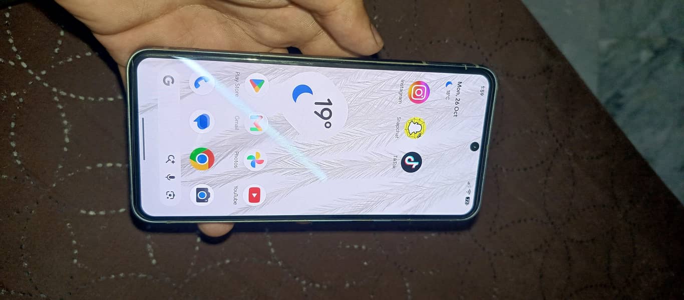 Google Pixel 8 5
