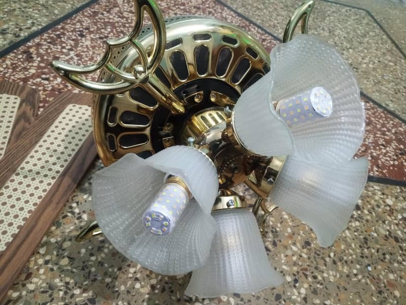 ceiling fan 10