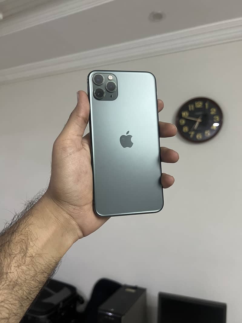 Apple iPhone 11 Pro Max 7