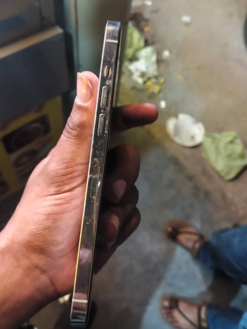 Apple iPhone 12 Pro Max 6