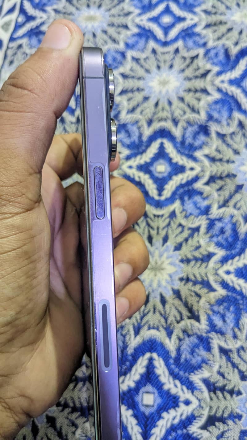 Apple iPhone 14 Pro Max 4