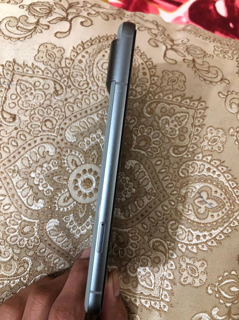 Google Pixel 8 2