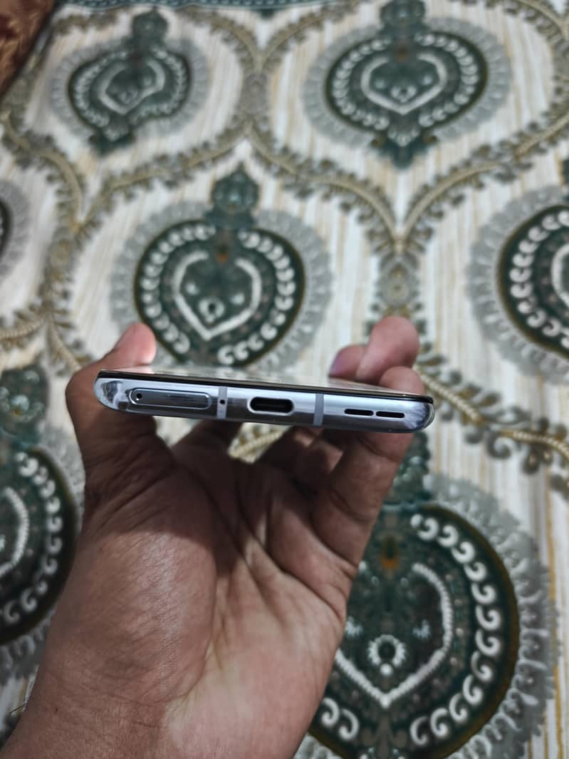 One Plus 8T 3