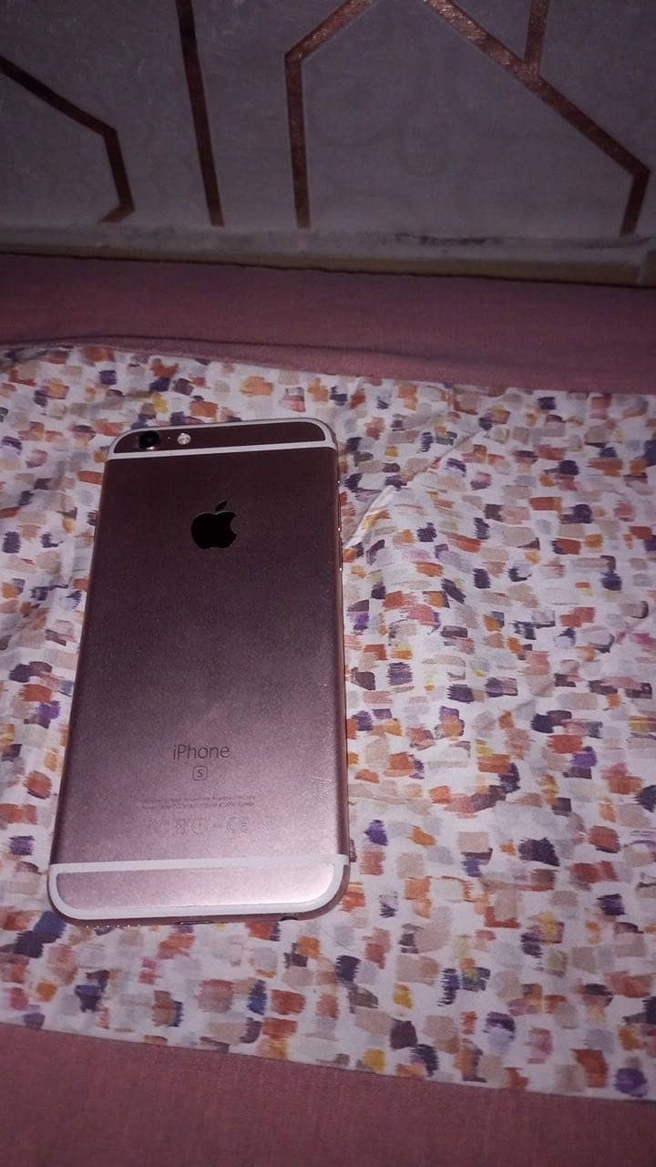 Apple iPhone 6S 1