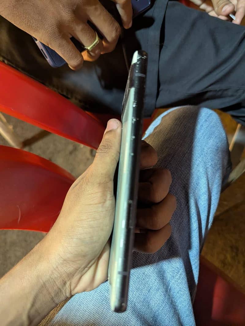 Google Pixel 6a 4