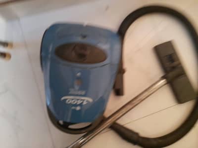 LG-1400 Vacuum cleaner