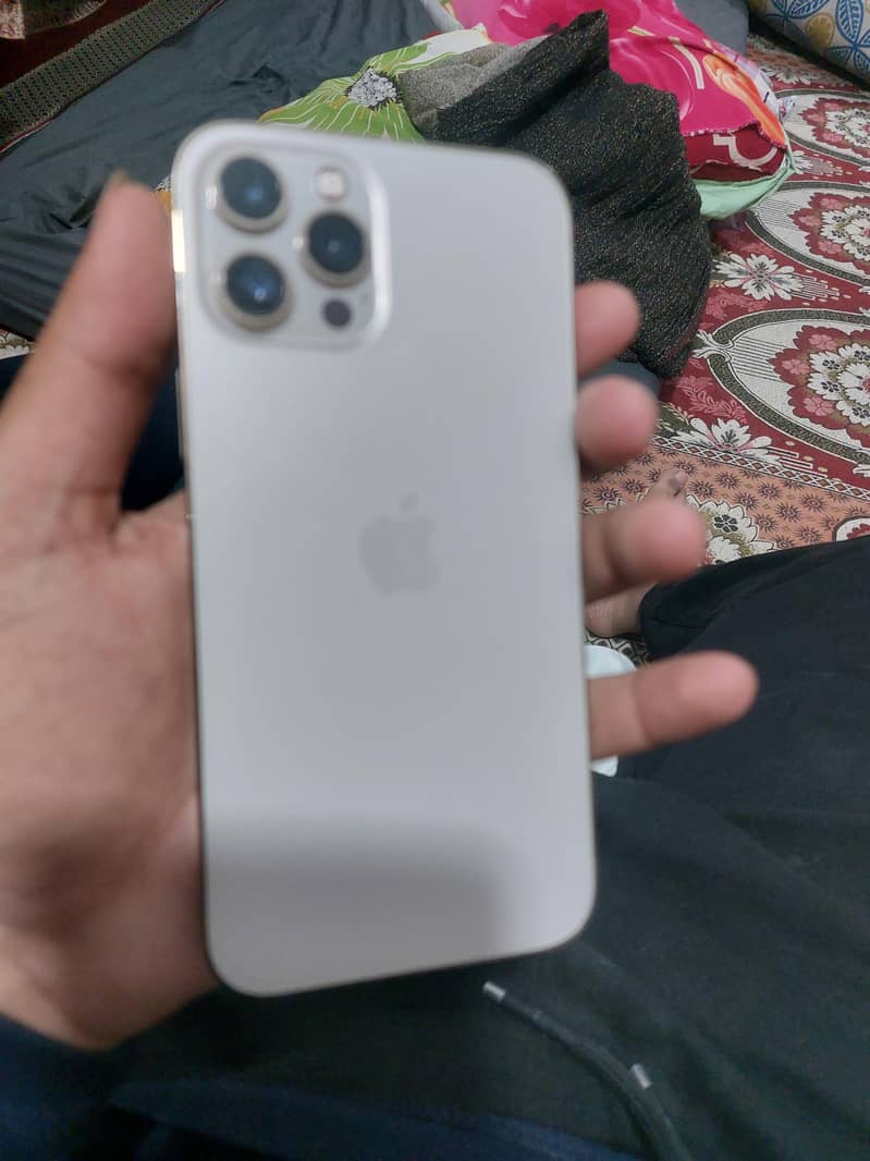 Apple iPhone 12 Pro Max 6