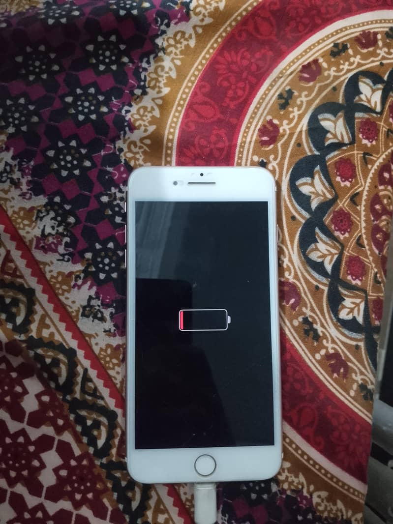 Apple iPhone 7 Plus 0