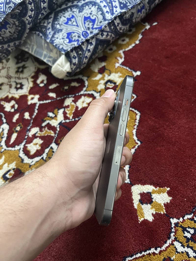 Apple iPhone 13 Pro 3