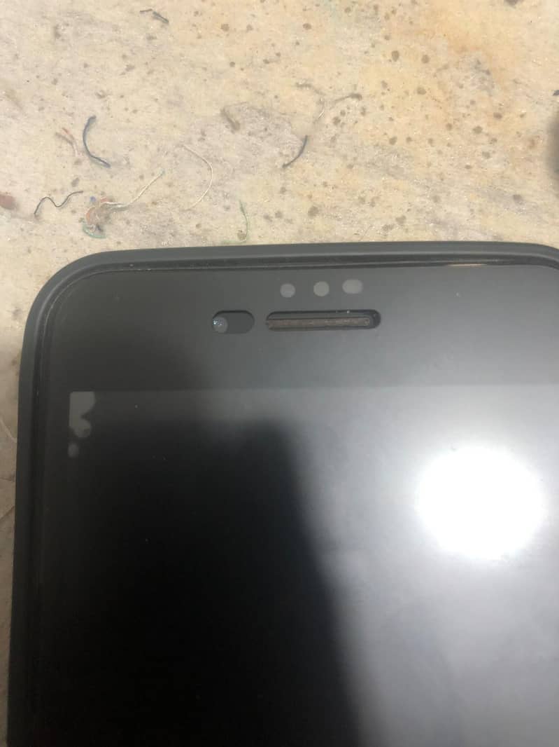 IP 8 Plus lcd and front camera 1