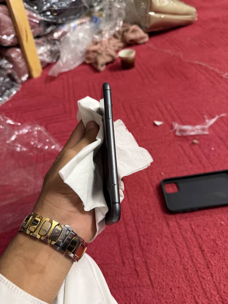 Apple iPhone 11 1