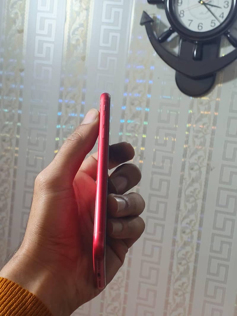 Apple iPhone 11 3