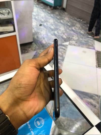 Apple iPhone SE 2020
