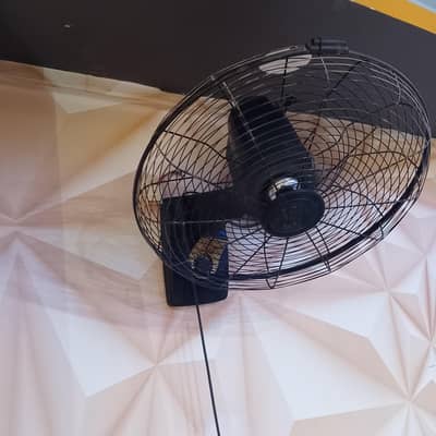 Black Wall Bracket Fan in Excellent Working Condition