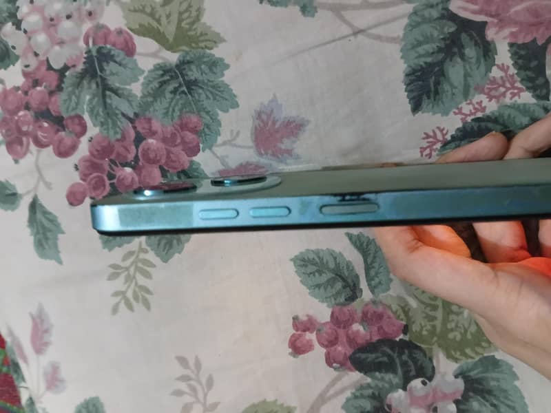 Tecno Spark Go 1 4