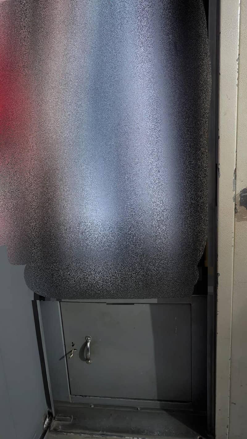 3 DOOR SAFE ALMARI 2
