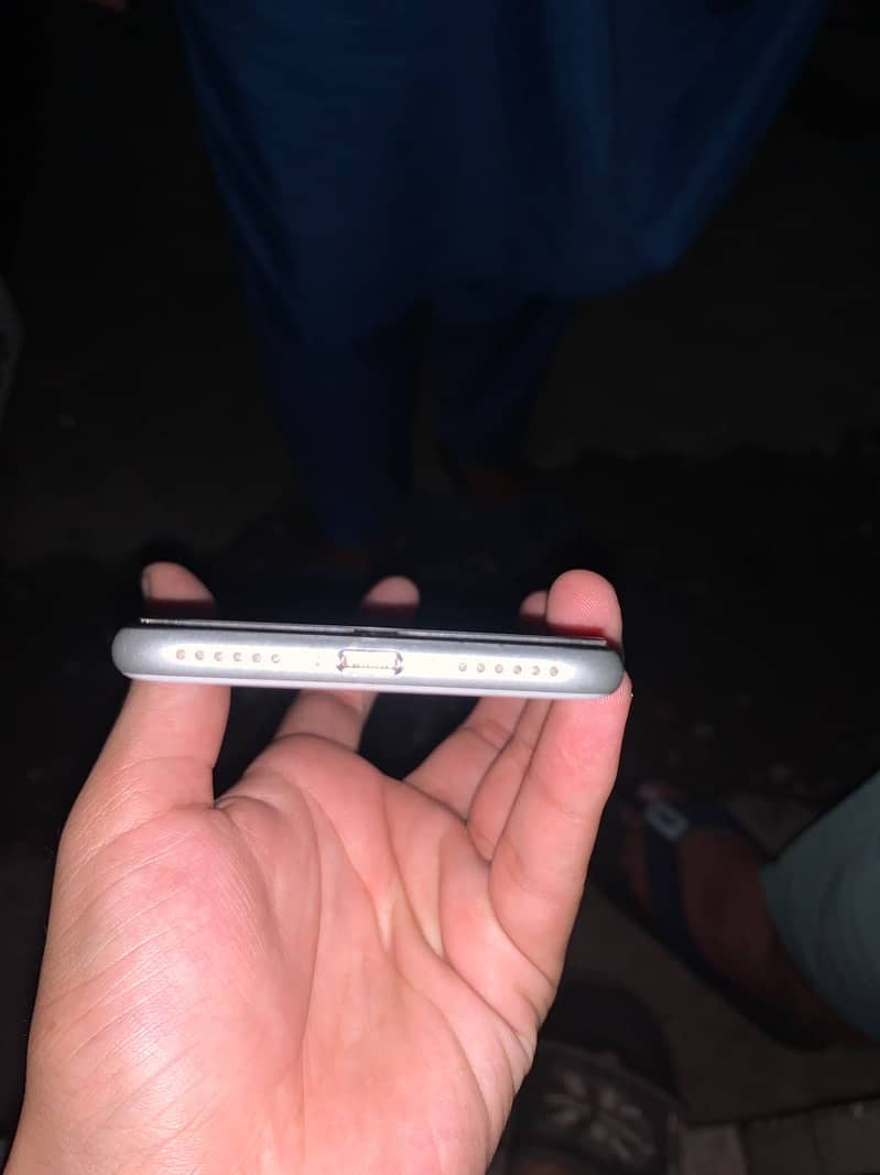 Apple iPhone SE 4