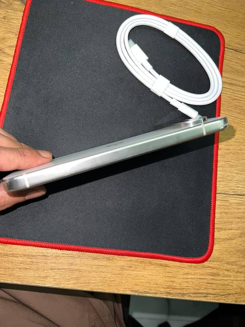 Google Pixel 10 Pro XL 6