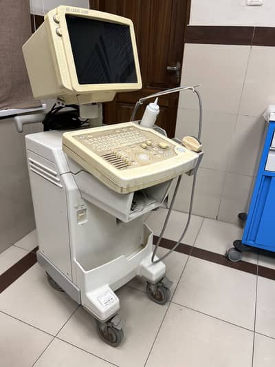 Ultrasound Machine Logic Alpha 200 with printer