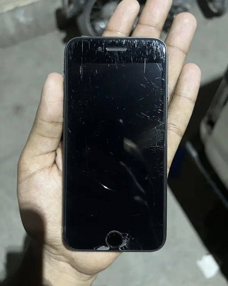 Apple iPhone SE 4