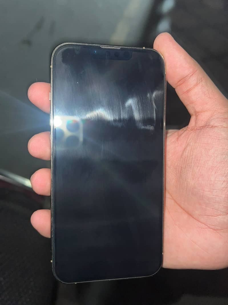 Apple iPhone 13 Pro 3