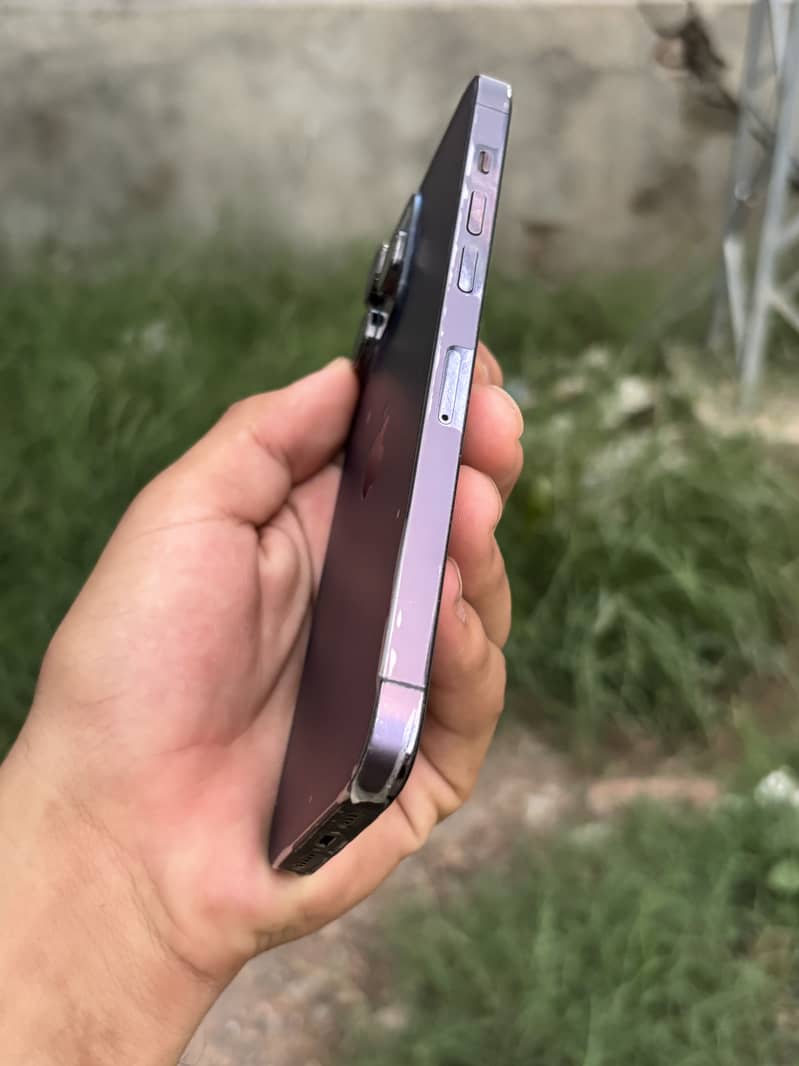 Apple iPhone 14 Pro Max 3