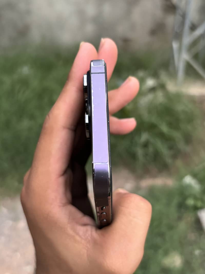 Apple iPhone 14 Pro Max 4