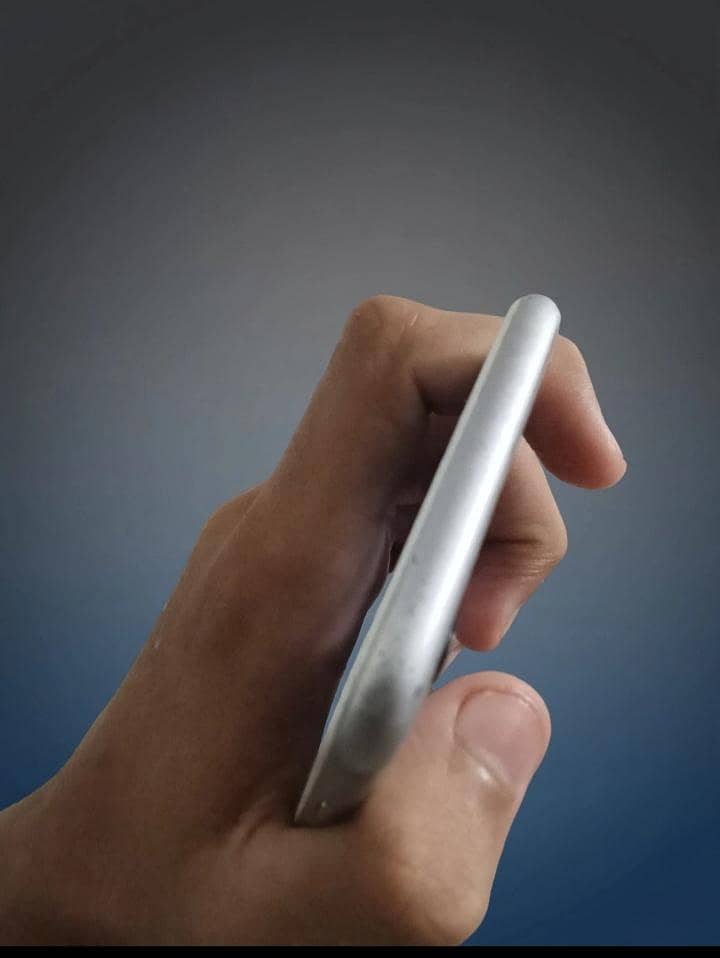 Apple iPhone 6S 2