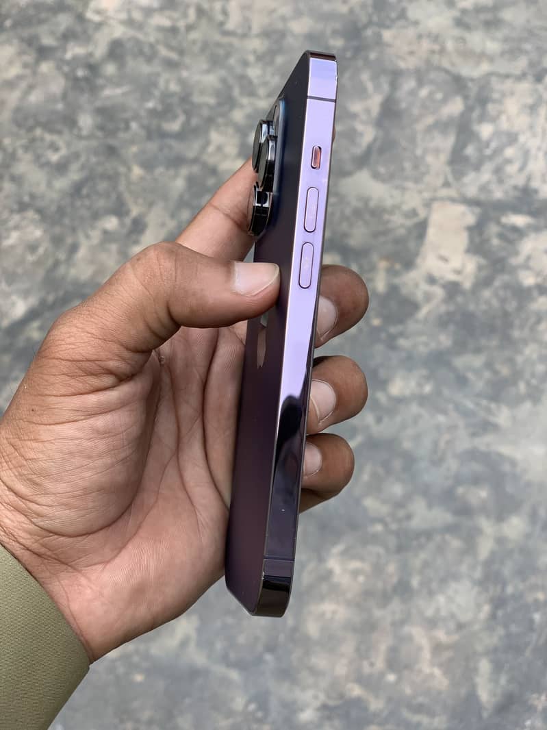 Apple iPhone 14 Pro 3