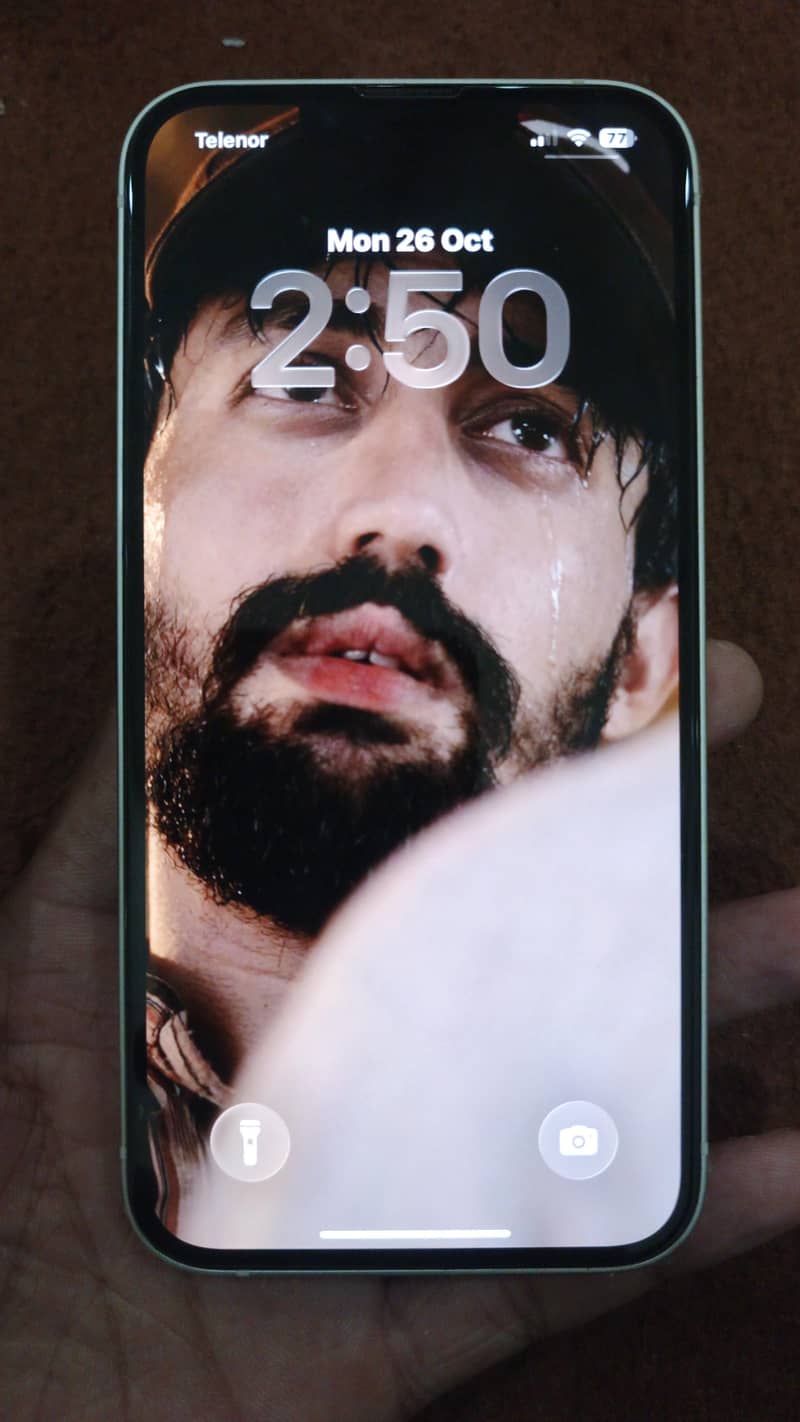 Apple iPhone 13 5