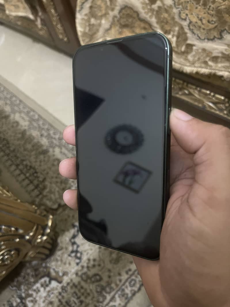 Apple iPhone 13 2