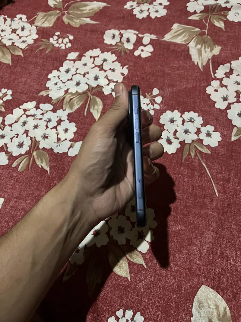 Apple iPhone 17 Pro 4