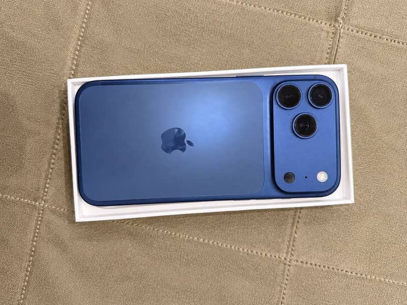 Iphone 17 pro max 1
