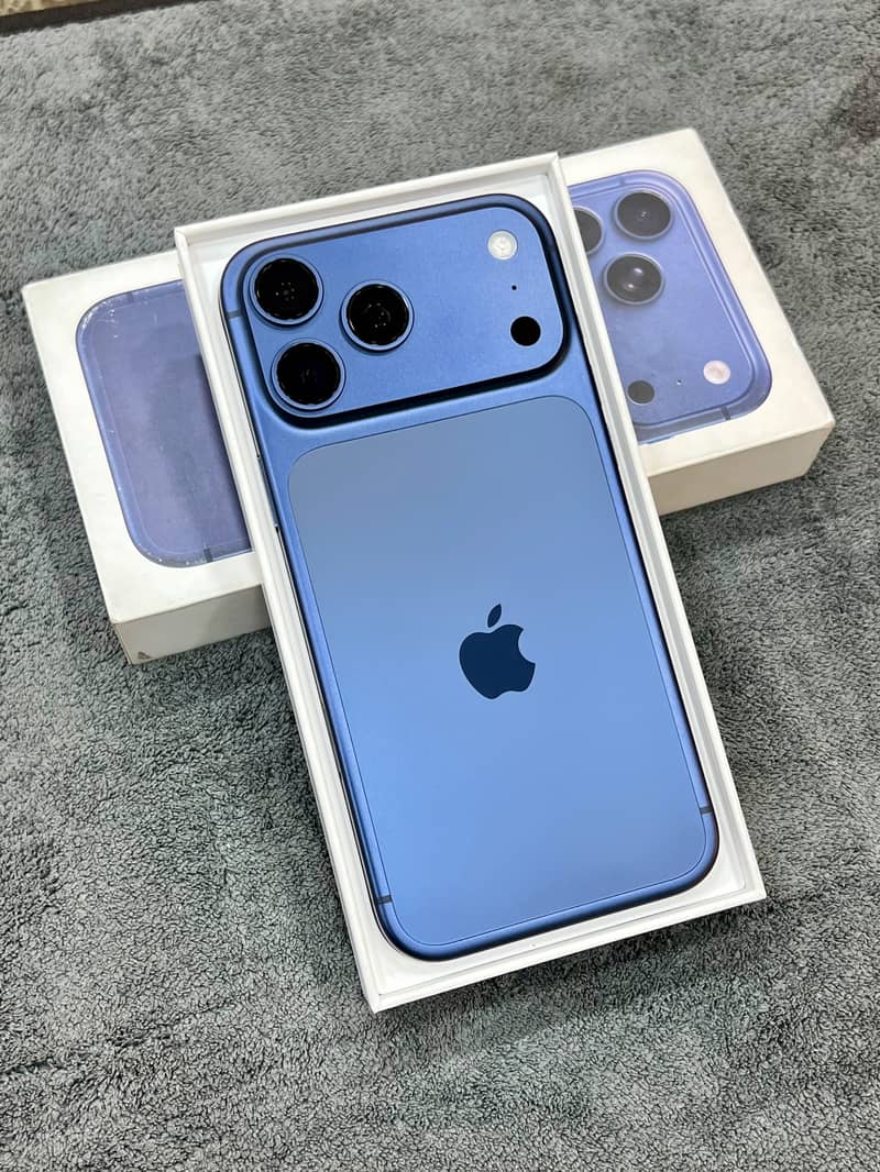 Apple iPhone 17 Pro Max 0