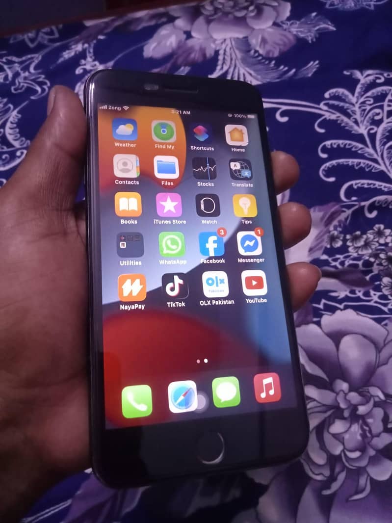 Apple iPhone 7 Plus 4