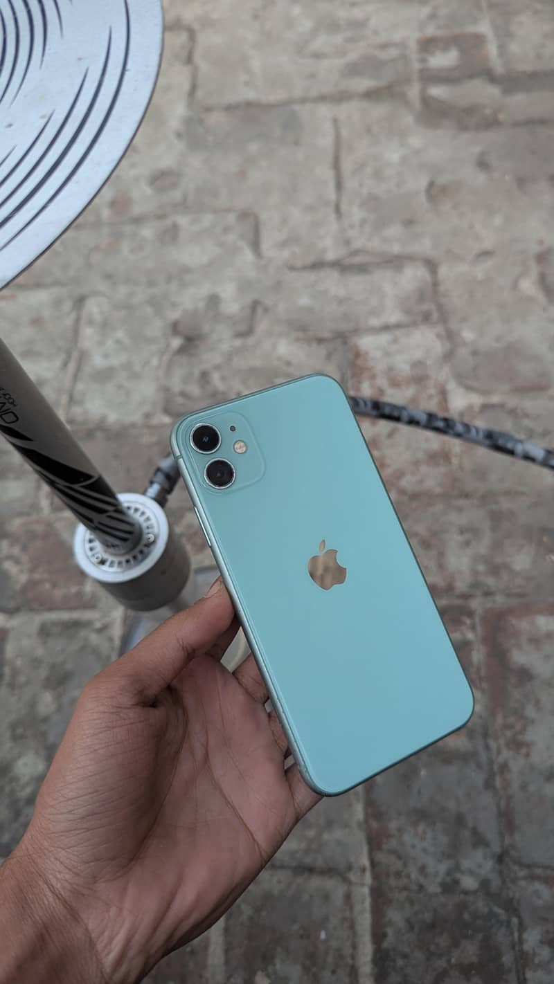 Apple iPhone 11 jv 4