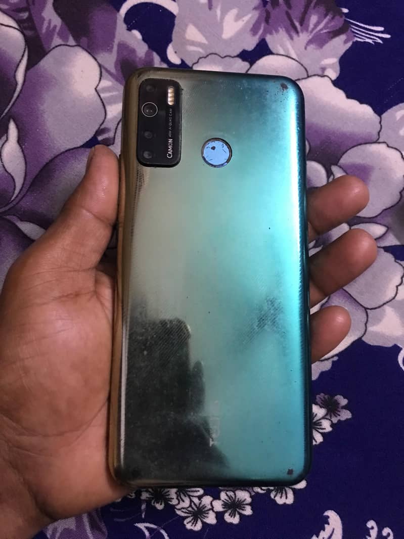 Tecno camon 15 9