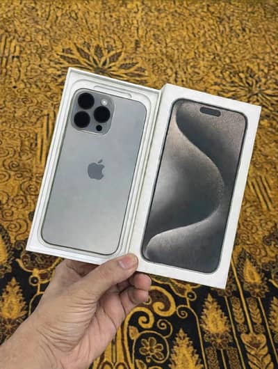 Apple iPhone 15 Pro Max With box Factory Unlocked HK Dual Phiscal