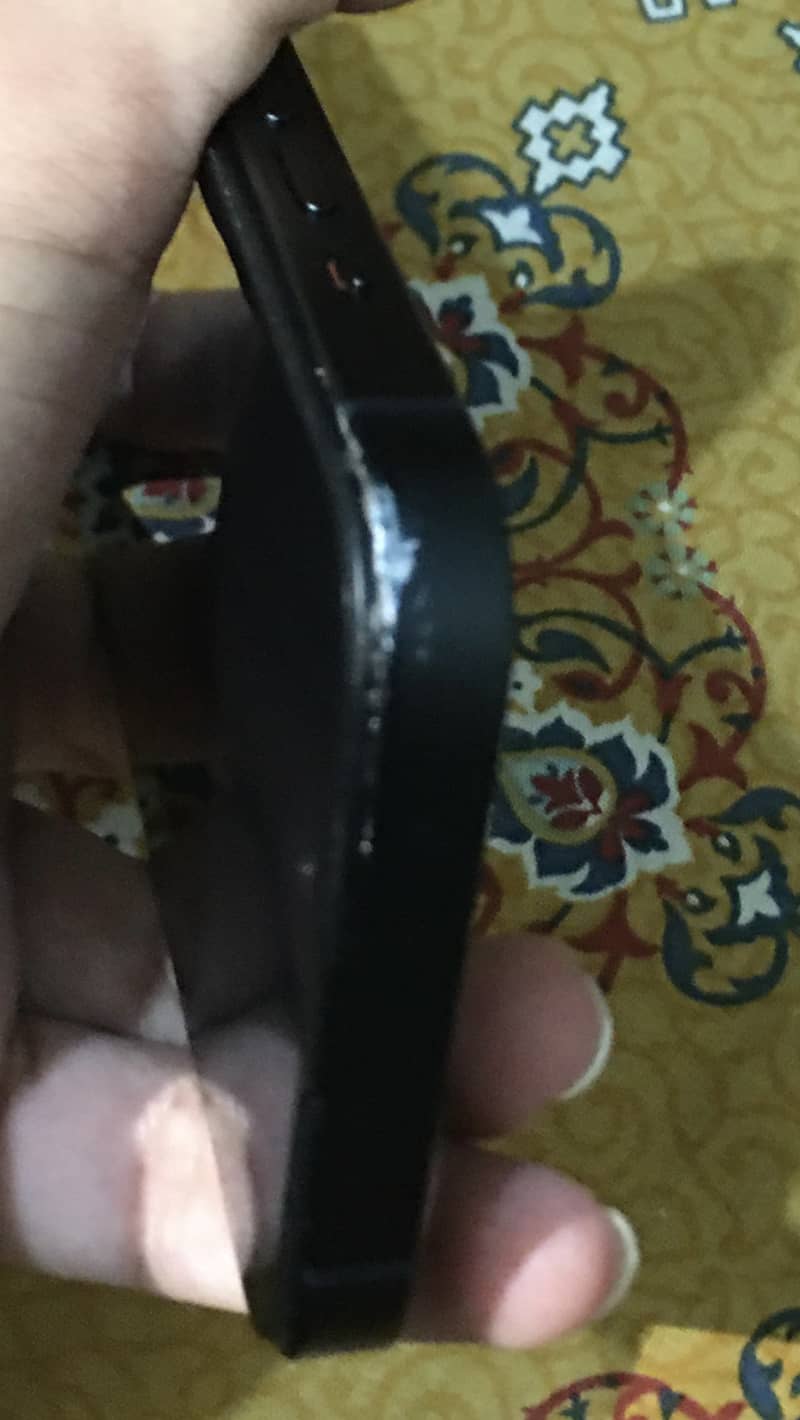 Apple iPhone 13 5