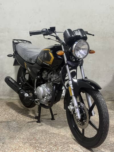 Yamaha yb125z dx 2024 model ( low millage )
