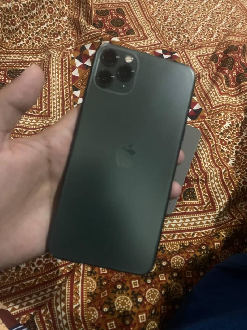 Apple iPhone 11 Pro Max 1