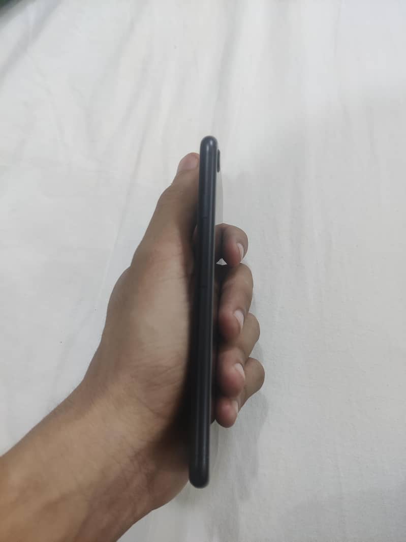 Apple iPhone SE 4