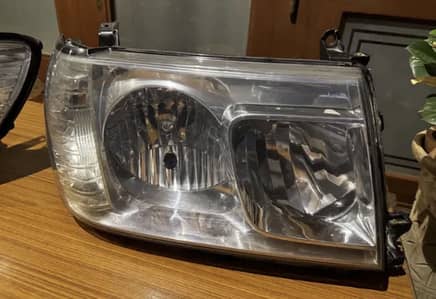 Toyota land cruiser lc100 head lights 1998 - 2007 model