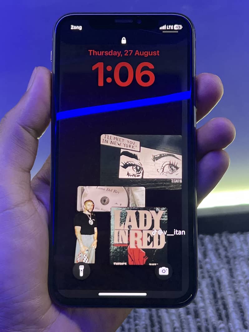 Apple iPhone XS 3
