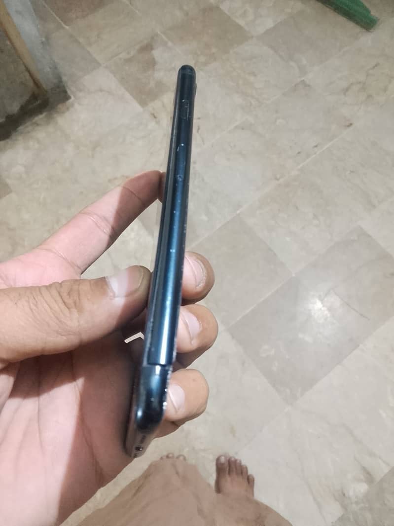 Apple iPhone SE 3