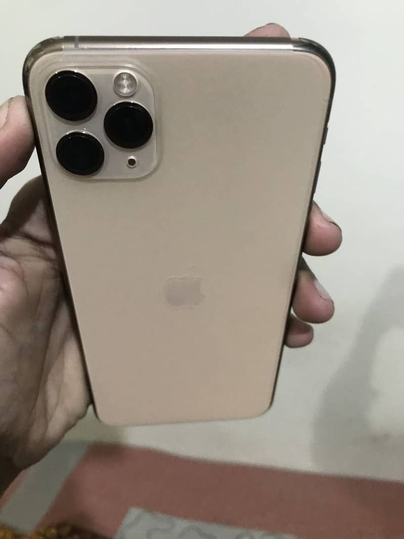 Apple iPhone 11 Pro Max 3