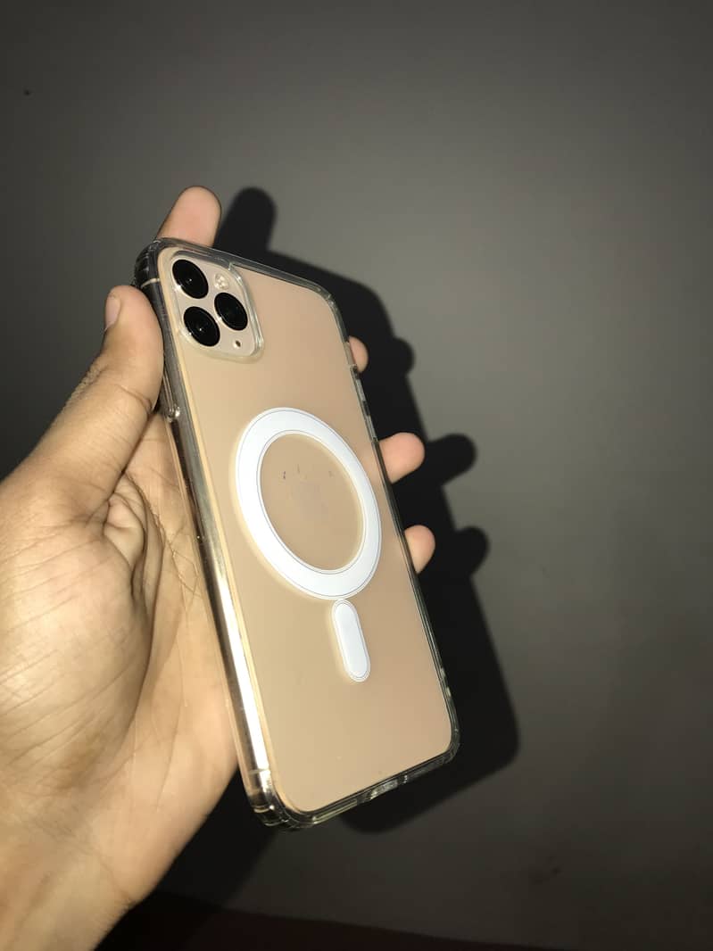 Apple iPhone 11 Pro Max 5